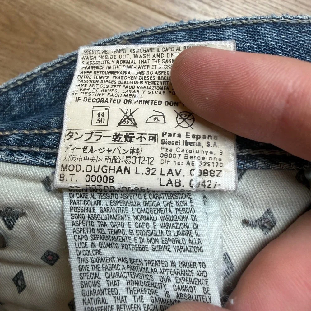 Diesel Dughan Jeans Men 30x32 Blue Slim Tapered Distressed Made in Italy‎ 0088Z